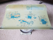 Load image into Gallery viewer, Vintage 1950's NURSERY BABY SCALE with Ducks, Pig, Mice, and Rabbit Graphics