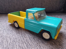 Load image into Gallery viewer, Vintage 1960's Structo Hom-Pak Truck Pickup USA