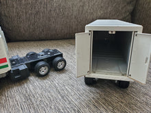 Load image into Gallery viewer, Ertl Chevy Titan Semi Truck HILLSHIRE FARM SAUSAGE White 1980's METAL