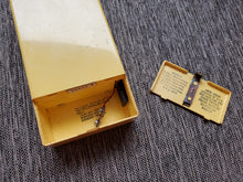 Load image into Gallery viewer, Rare RAYTHEON Transistor Radio T-100-1 Only made in 1956