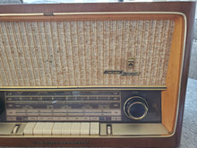 Load image into Gallery viewer, Grundig Majestic 3192 U Table Top Tube Radio Stereo West Germany AM/FM/SW 3192U