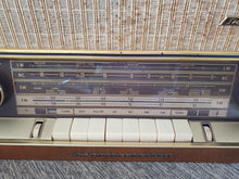 Load image into Gallery viewer, Grundig Majestic 3192 U Table Top Tube Radio Stereo West Germany AM/FM/SW 3192U