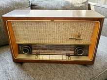 Load image into Gallery viewer, Grundig Majestic 3192 U Table Top Tube Radio Stereo West Germany AM/FM/SW 3192U