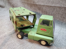 Load image into Gallery viewer, Vintage Tonka CAR CARRIER HAULER 1096 Green 1968 era