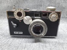 Load image into Gallery viewer, 1952 Argus C3 Brick Rangefinder Camera
