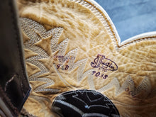 Load image into Gallery viewer, VINTAGE 1970s JUSTIN PYTHON SNAKESKIN COWBOY BOOTS with TIPS Style 9038 Mens 9D
