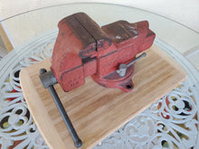 Load image into Gallery viewer, Restored Columbian Vise, 1970's