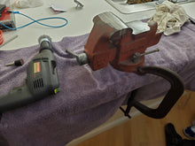 Load image into Gallery viewer, Restored Columbian Vise, 1970's