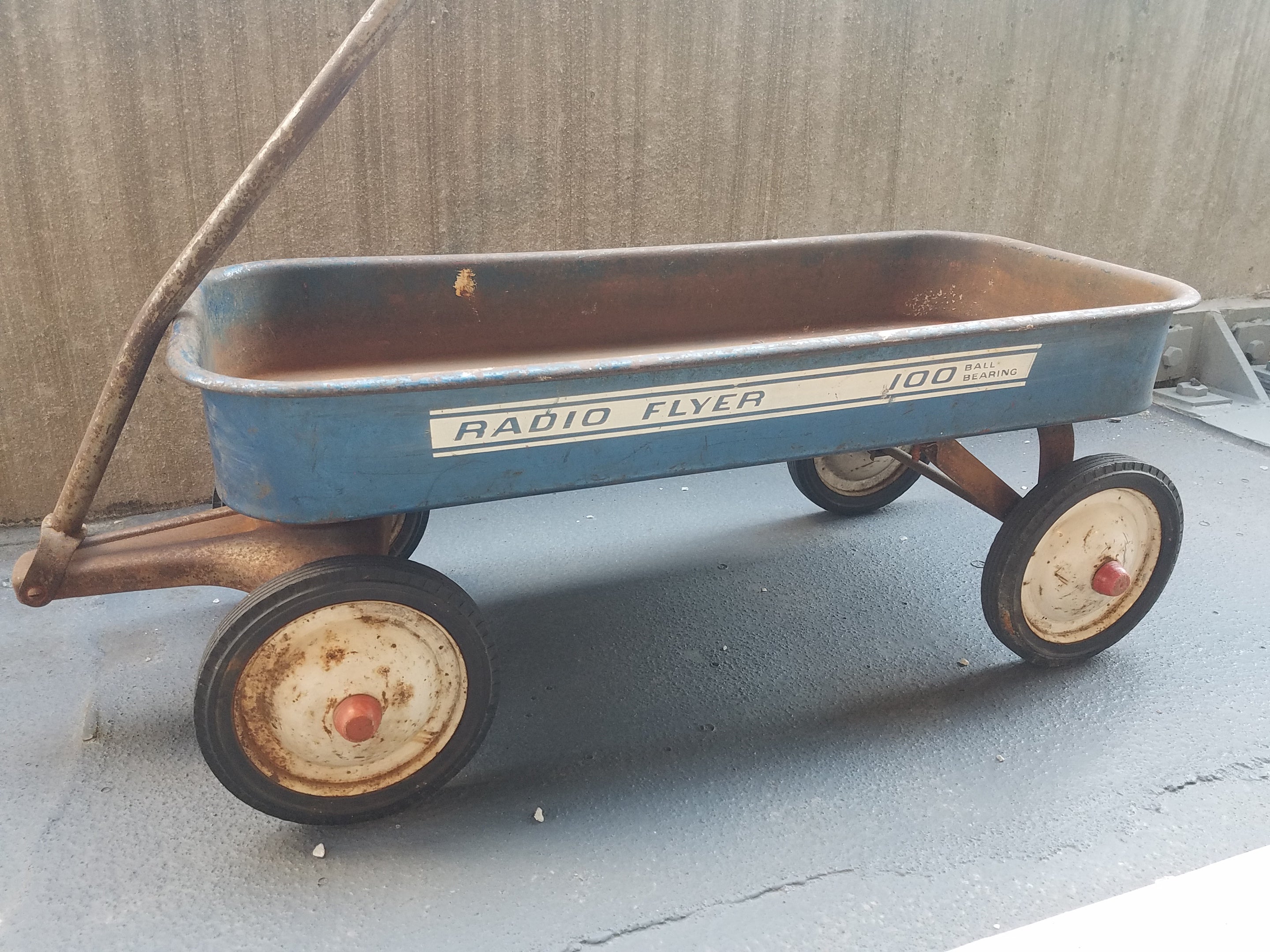 Radio flyer cheap wheelbarrow antique