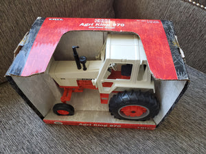 Case 970 Agri King IN BOX by Ertl toys