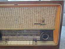 Load image into Gallery viewer, Grundig Majestic 3192 U Table Top Tube Radio Stereo West Germany AM/FM/SW 3192U
