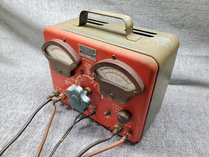 Vintage SUN Electric Volts Ampere Model VAT-6 volt Tester