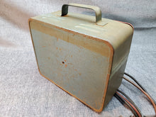 Load image into Gallery viewer, Vintage SUN Electric Volts Ampere Model VAT-6 volt Tester
